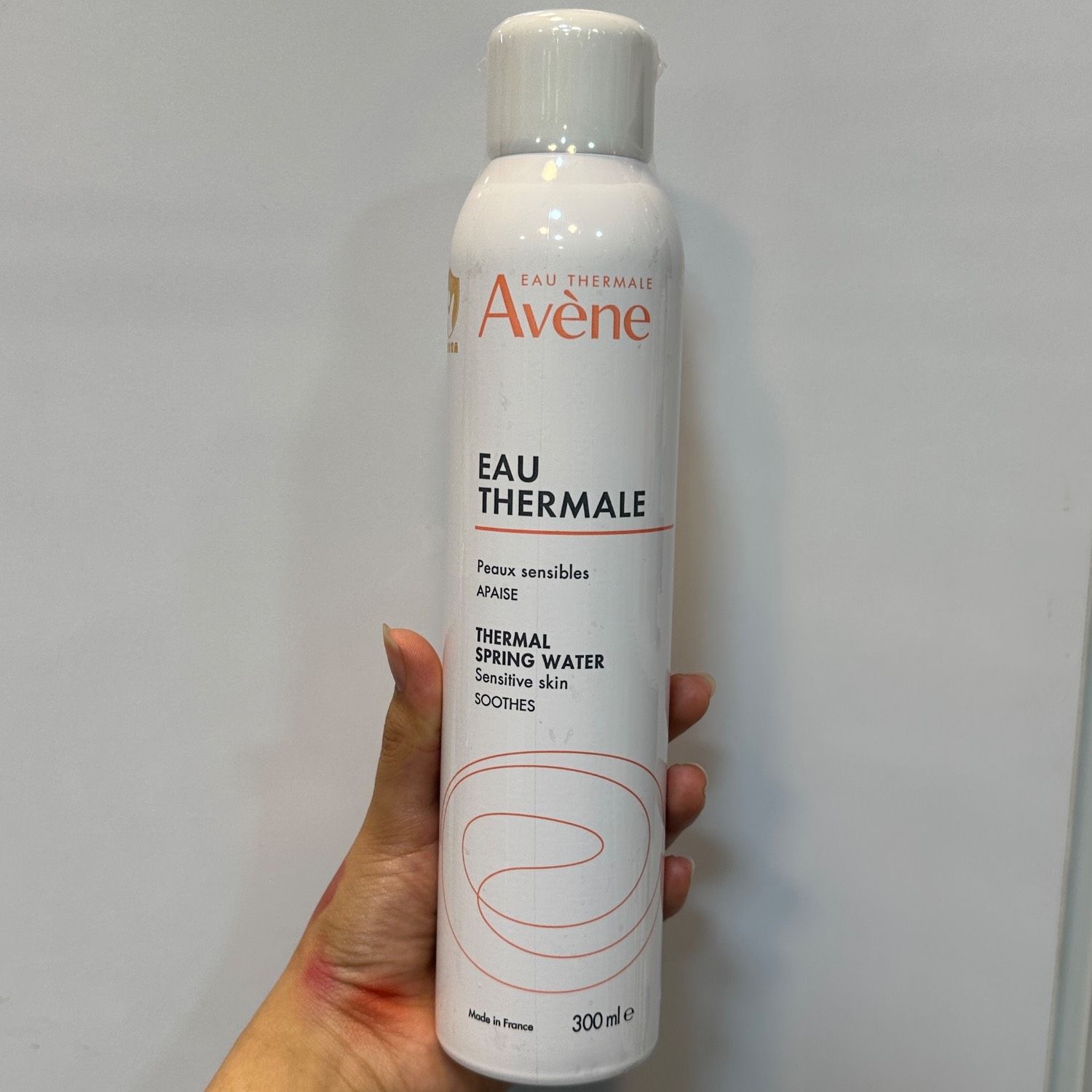 اسپری آب اون (Avene)